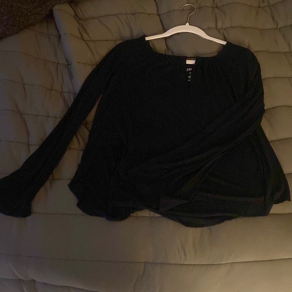 Nothing wrong with it just updating my closet - Picture 1 of 1